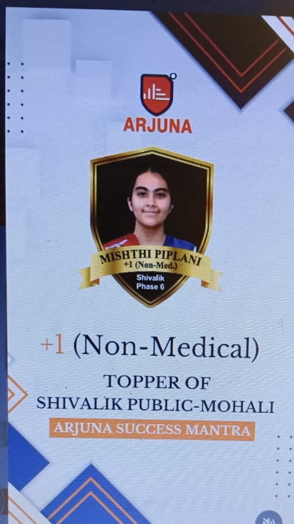 Mishthi Piplani — +1 (Non-Medical) topper of Shivalik Public, Phase 6, Arjuna Success Mantra